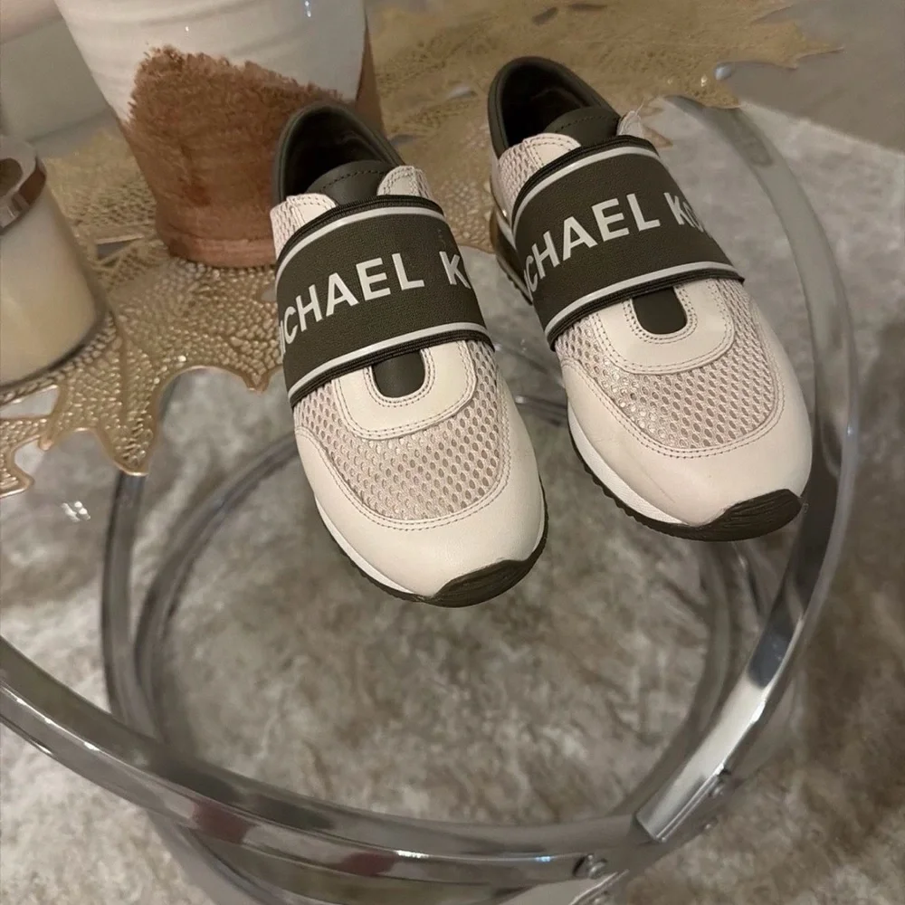 Michael Kors White and Olive Logo Slip-On Sneakers 5.5 - Picture 4 of 6